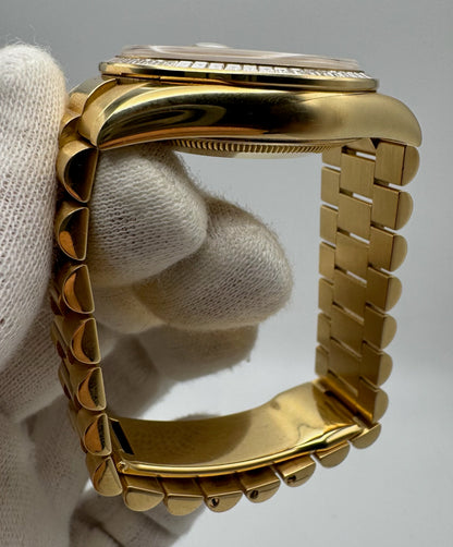 Rolex Day-Date 36 Extremely Rare Green Enamel Dial Factory Diamonds Baguette Bezel 2016 (Full-Set/Unpolished)