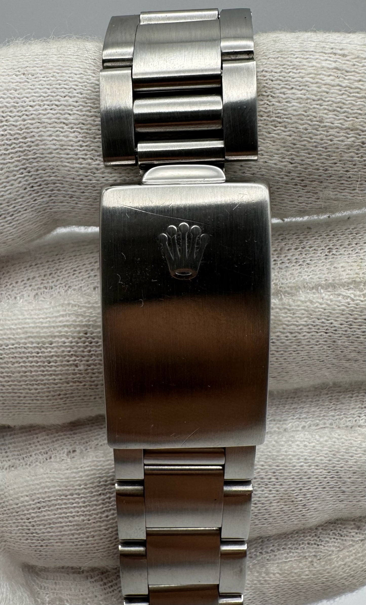 Rolex Explorer II Polar “Chicchi Di Mais” Full Steel 1990 Porcelain Dial Yellow Patina (Serviced)