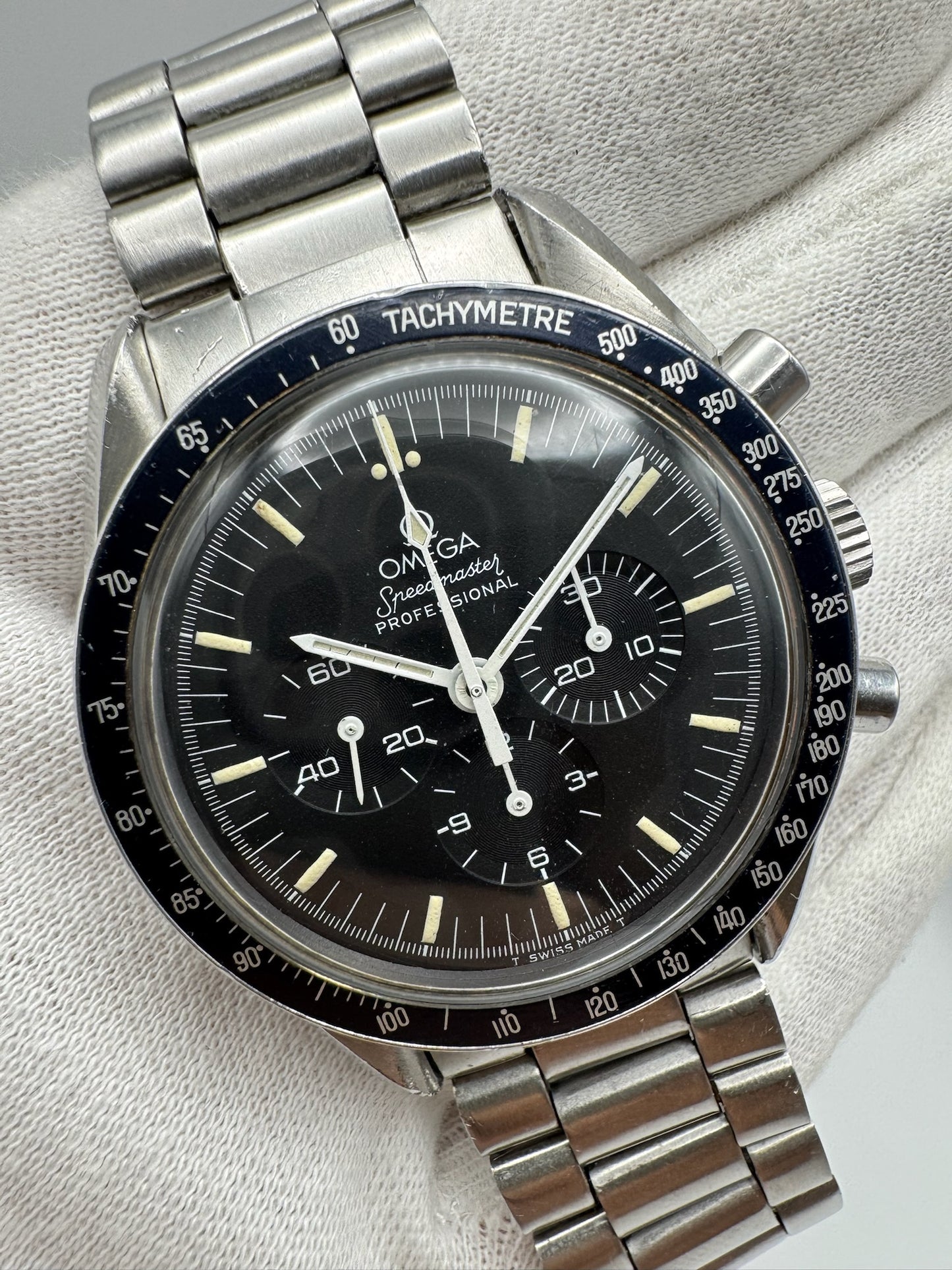 Omega Speedmaster Professional Moonwatch Full Steel Tritium Dial Blue Insert 1970’s (Unpolished)
