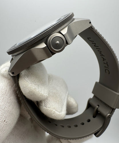 Unimatic Modello Uno GMT Blasted Titanium Swiss Movement Ltd Edition 100pcs 2022 (Full-Set/Mint)