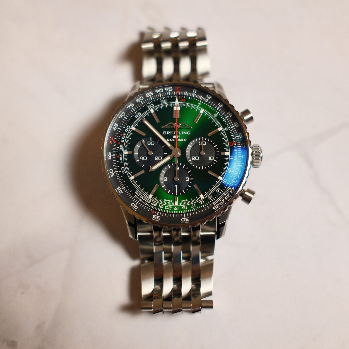Breitling Navitimer 1 B01 Chronograph 46 Full Steel Green Dial (Full-Set/Mint)
