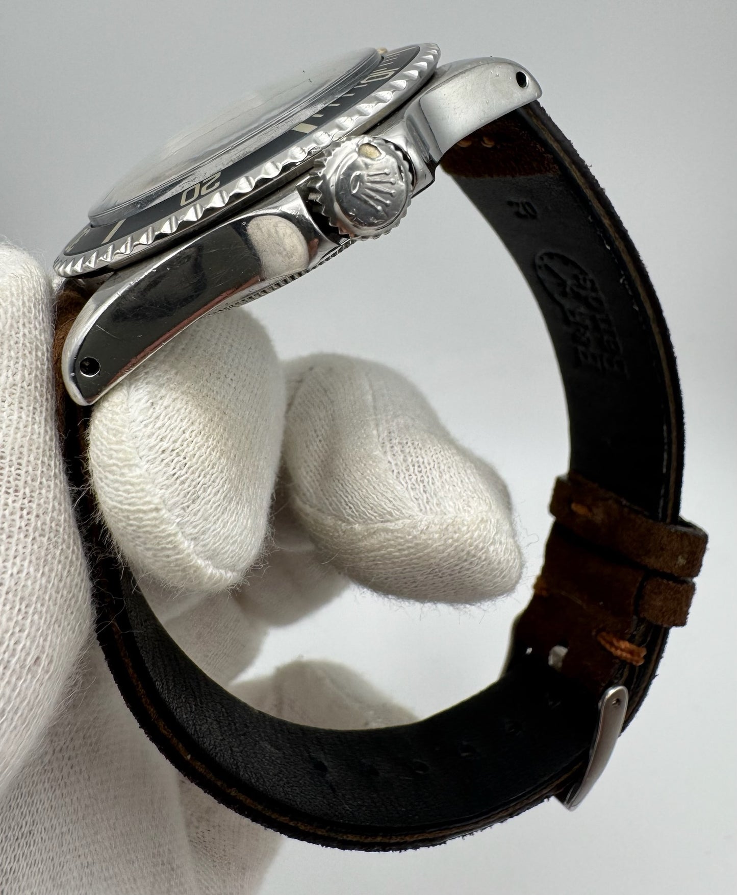 Rolex Submariner No Date 5513 “Feet First” Head Heavy Patina Maxi Dial Blue Insert 1965 (Serviced)