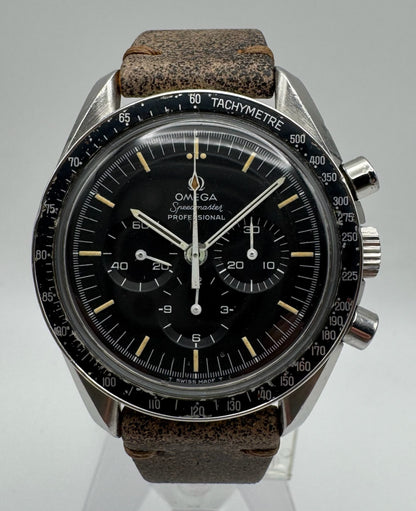 Omega Speedmaster Professional Moonwatch Steel Step Dial Yellow Patina 1969 (Serviced)