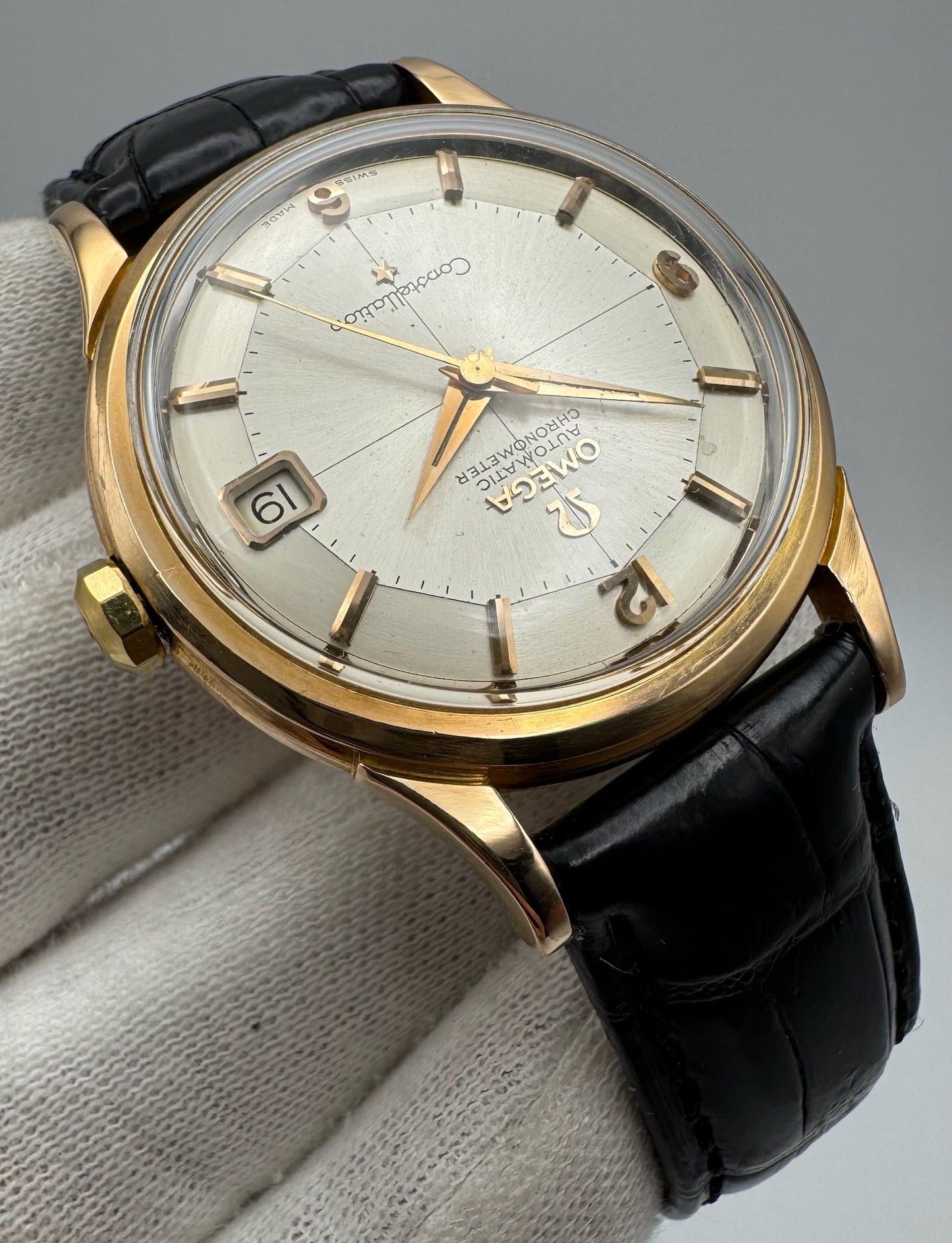 Omega Constellation 18K Rose Gold Silver Pie Pan Dial 1960