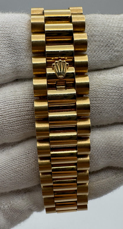 Rolex Day-Date 36 Extremely Rare Green Enamel Dial Factory Diamonds Baguette Bezel 2016 (Full-Set/Unpolished)