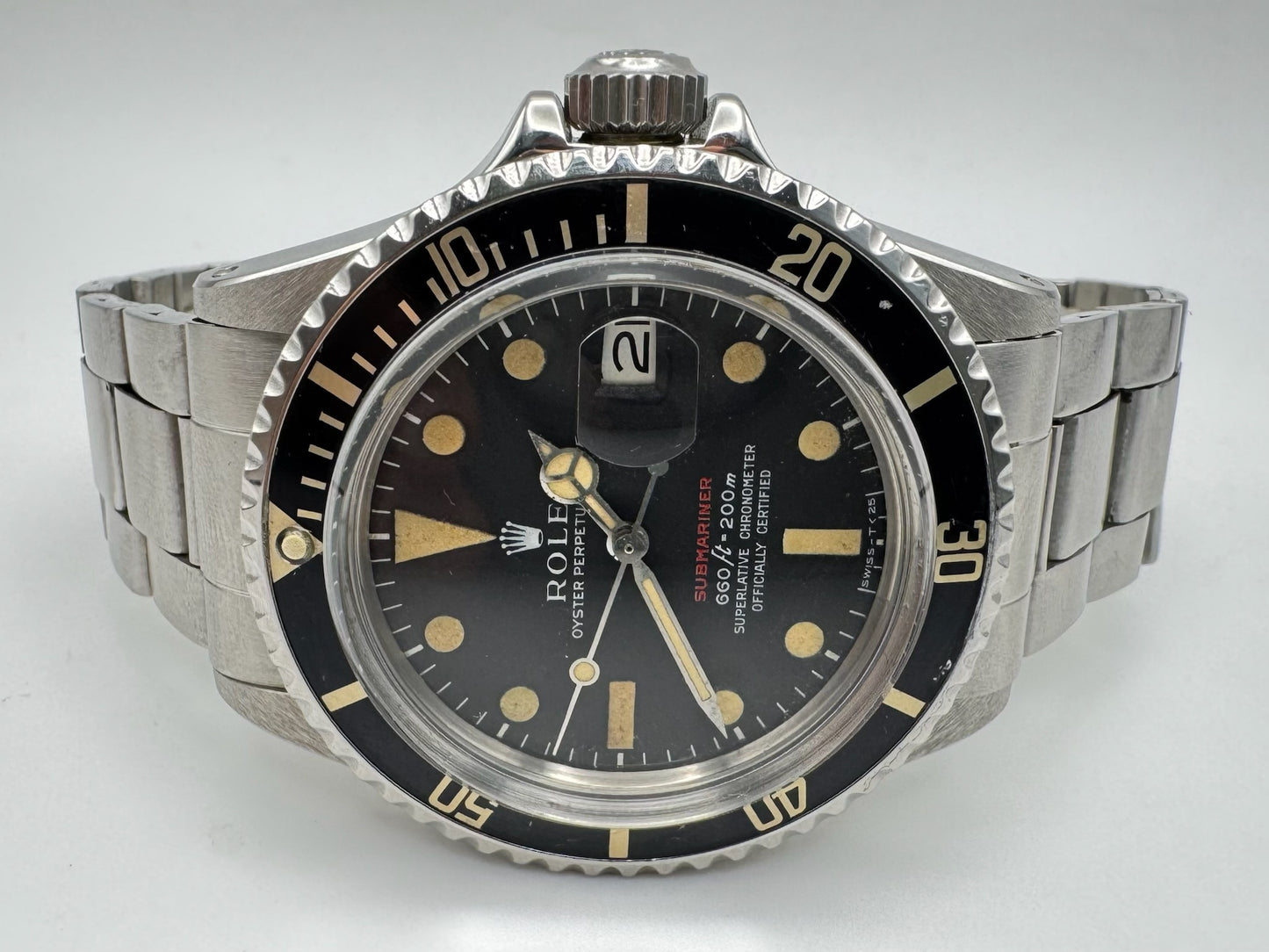 Rolex Submariner Date 1680 Red MK IV Yellow Patina 1969 (Serviced)