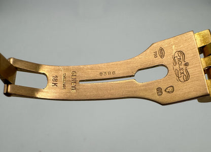 Rolex Datejust 36 Full Gold 18K OEM Factory Onyx Dial 1986 (Service Papers)