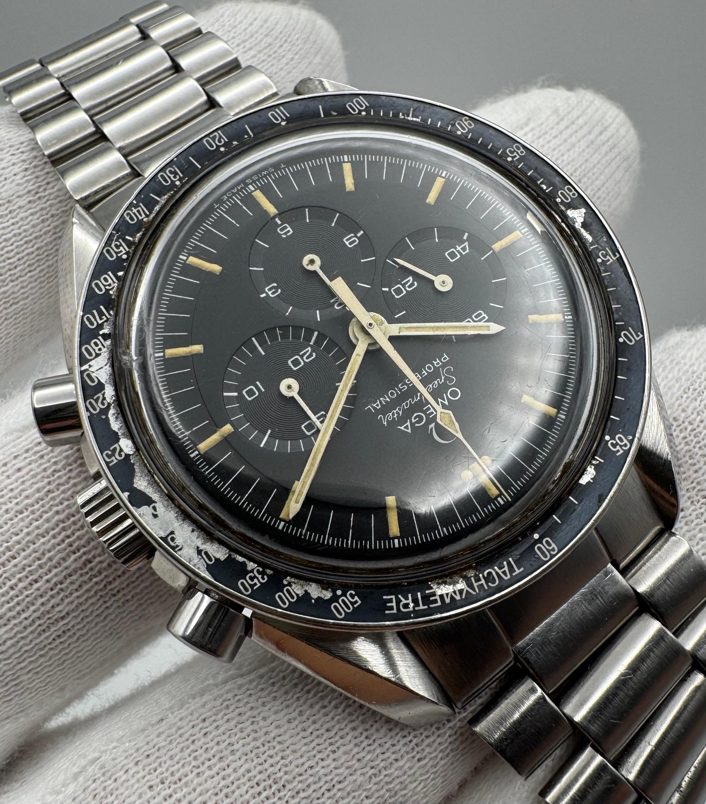 Omega Speedmaster Professional Moonwatch Full Steel Yellow Patina Original Step Tritium Dial (Unpolished)
