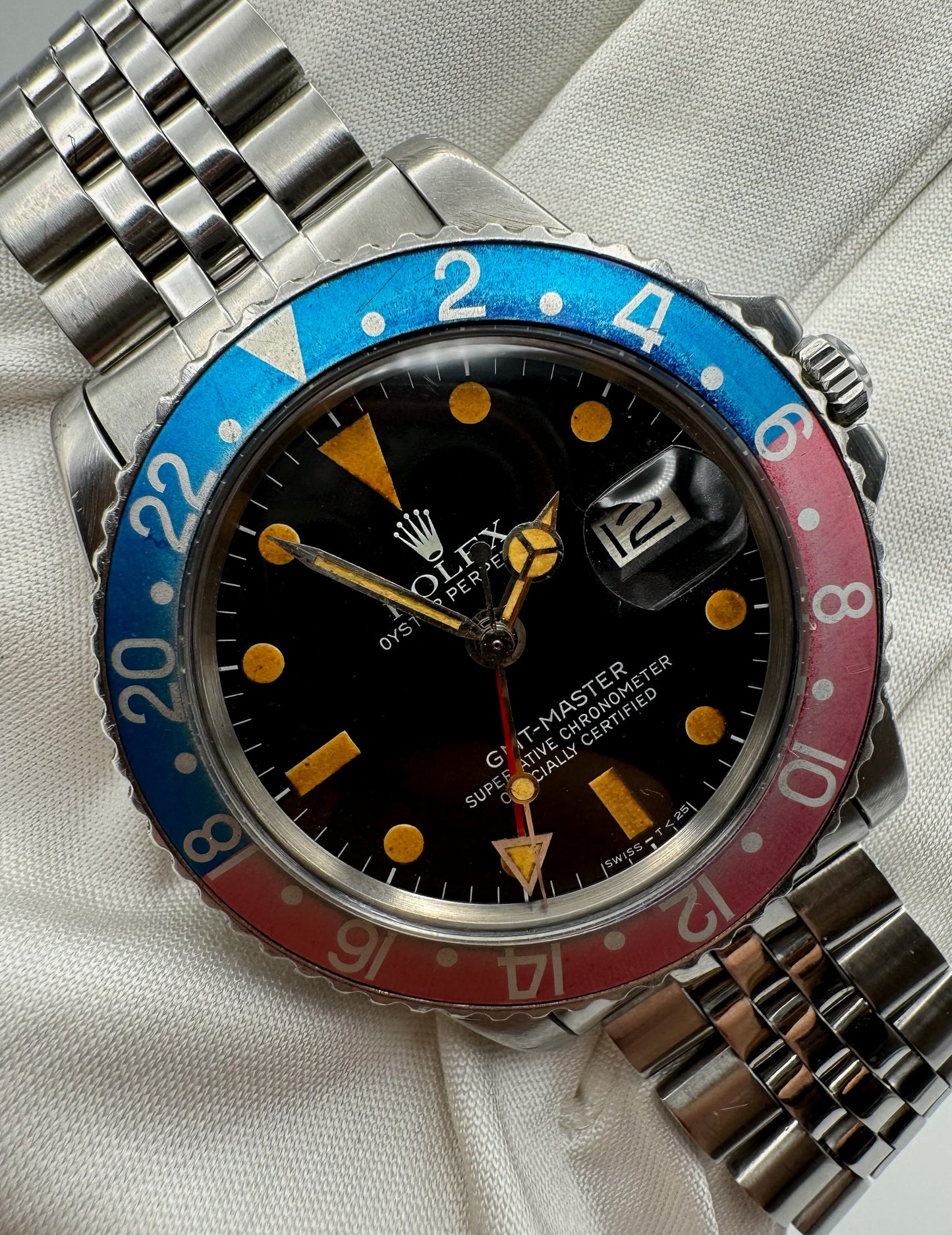 Rolex GMT-Master 1675 Mark V Pumpkin Dial & Hands with Faded Pepsi Insert