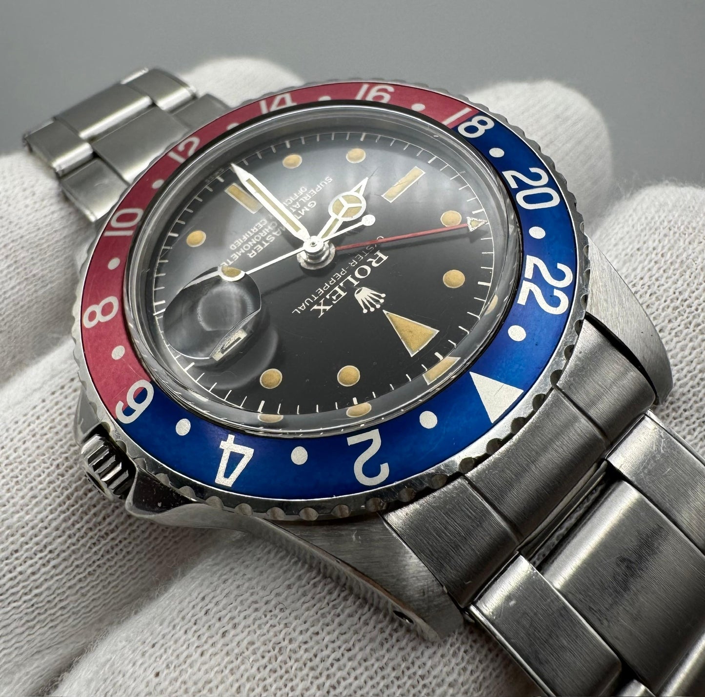 Rolex GMT-Master 1675 PCG Gilt Chapter Ring Oyster Riveted Pepsi Red Back 1961 (Full-Set/Unpolished)