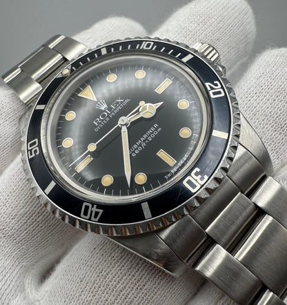 Rolex Submariner 5513 Glossy Dial Yellow Patina Blue Insert 1986 (Full-Set/Serviced)