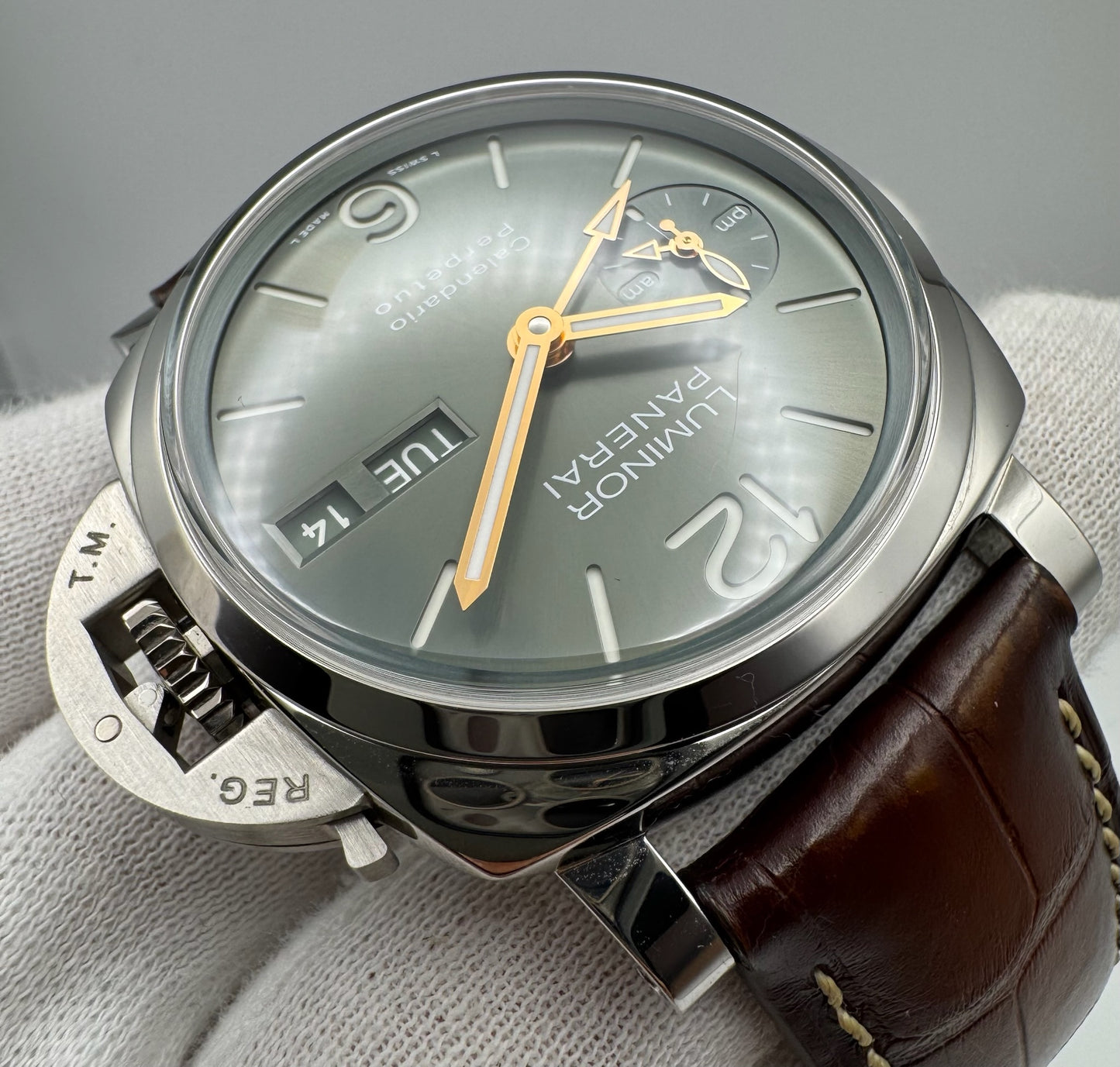 Panerai Luminor Perpetual Calendar PAM715 Platinumtech Green Dial 2024 (Full-Set/Unpolished)