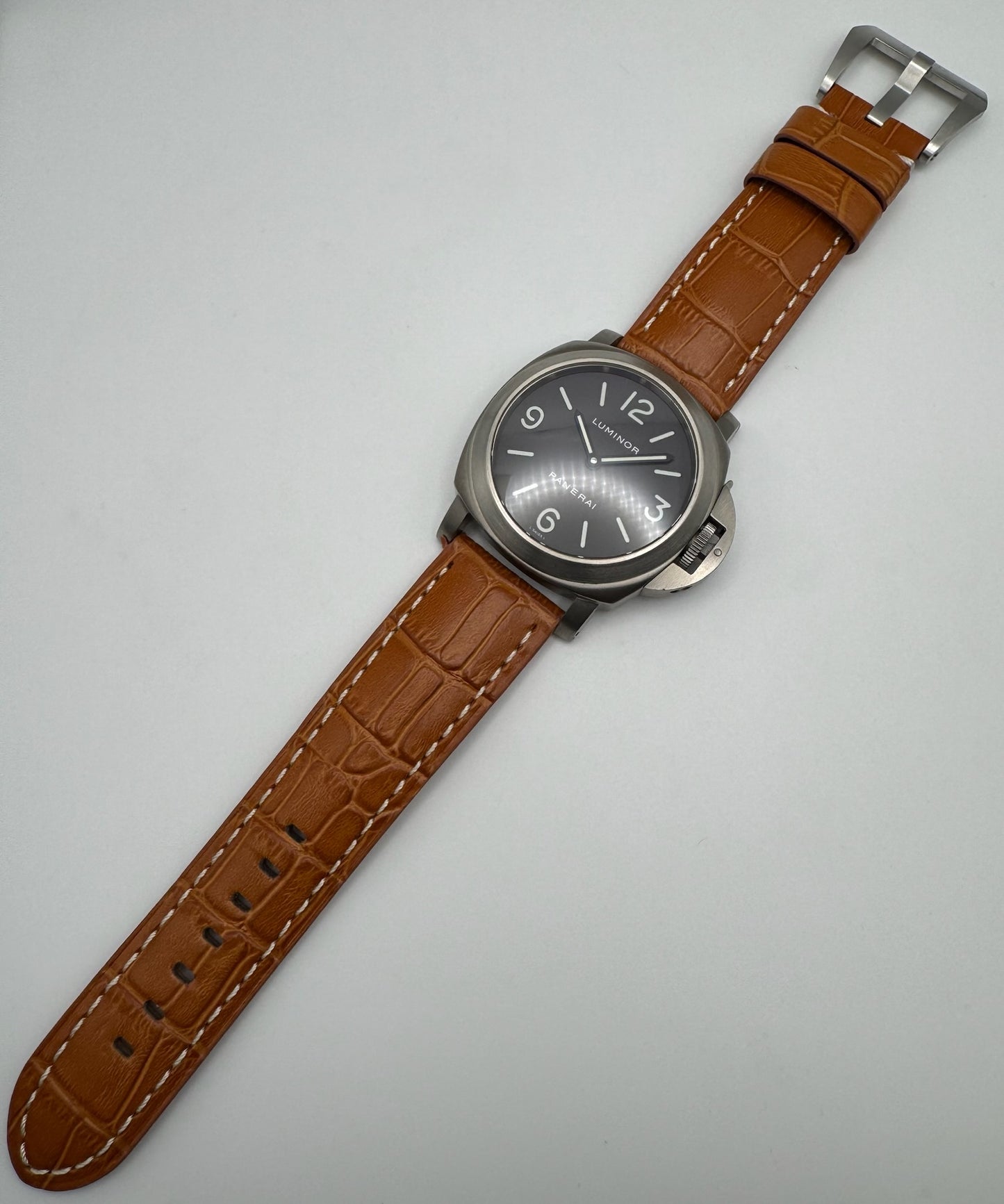Panerai Luminor Base PAM116 Titanium Tobacco Dial 2002 (Full-Set/Serviced)