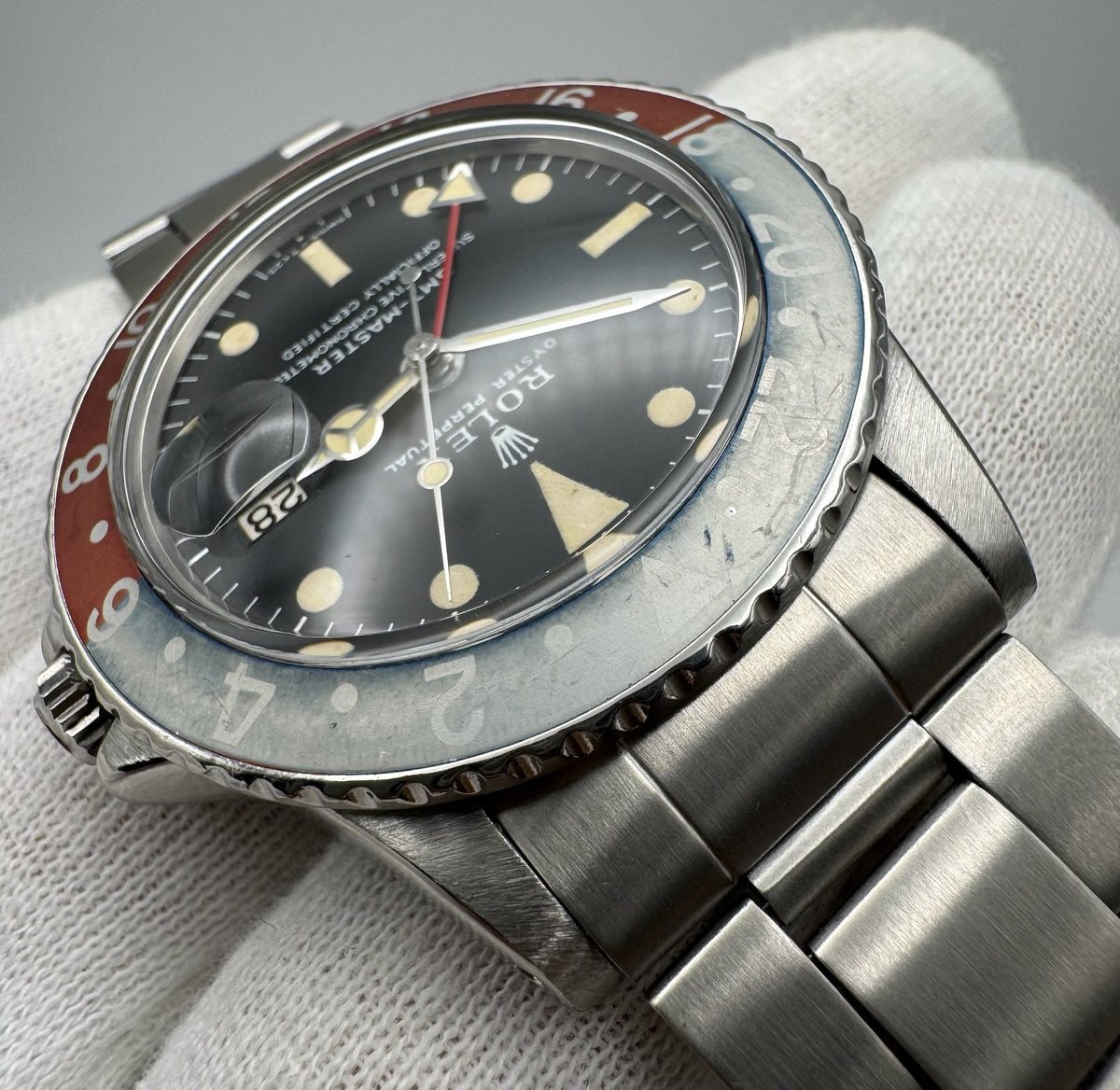 Rolex GMT-Master 1675 MK1 Long E Yellow Patina Faded Red Back Pepsi Insert 1970 (Full-Set/Serviced)