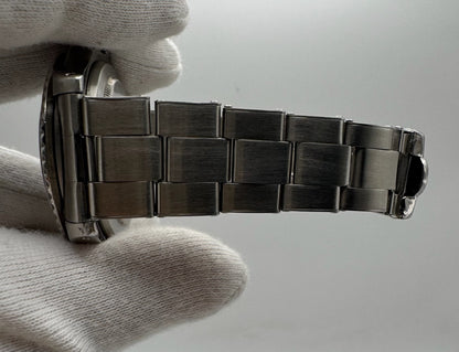 Rolex Submariner (No Date) 5513 "Meters First" Zinc Sulfide Yellow Patina Faded Blue Insert 1967 (Serviced)