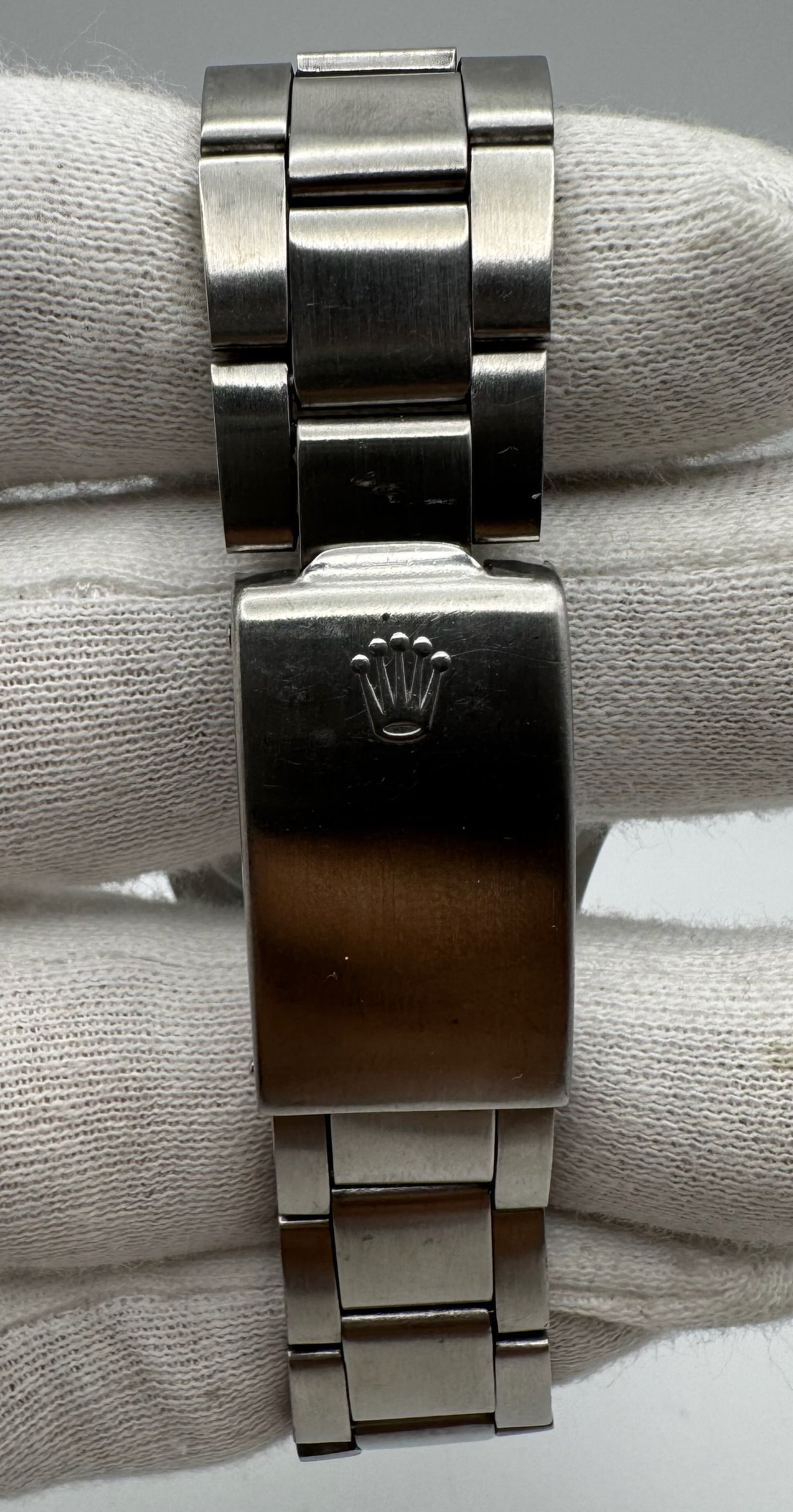 Rolex GMT-Master 1675 MK2 Heavy Patina All Red GMT Hand Pepsi Red Back 1971 (Full-Set/Serviced)