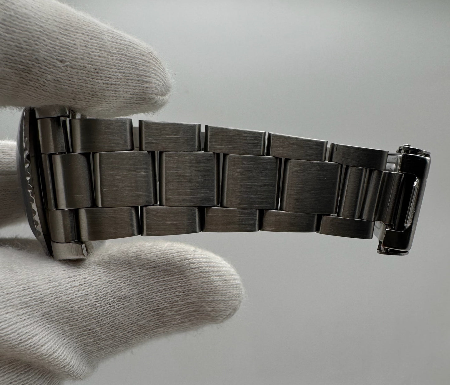 Rolex Submariner (No Date) 5513 Maxi Dial Yellow Patina 1982 (Full-Set/Unpolished/Serviced)