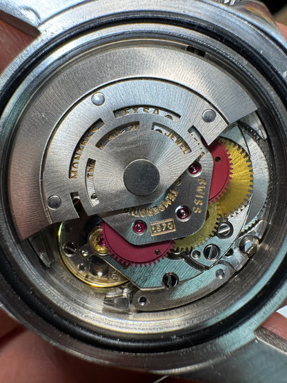 Rolex GMT-Master 1675 MK1 Long E Yellow Patina Pepsi Insert 1968