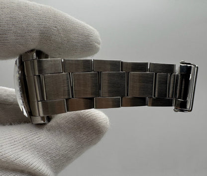 Rolex Submariner Date 1680 Red Yellow Patina 1972 (Full-Set/Serviced)