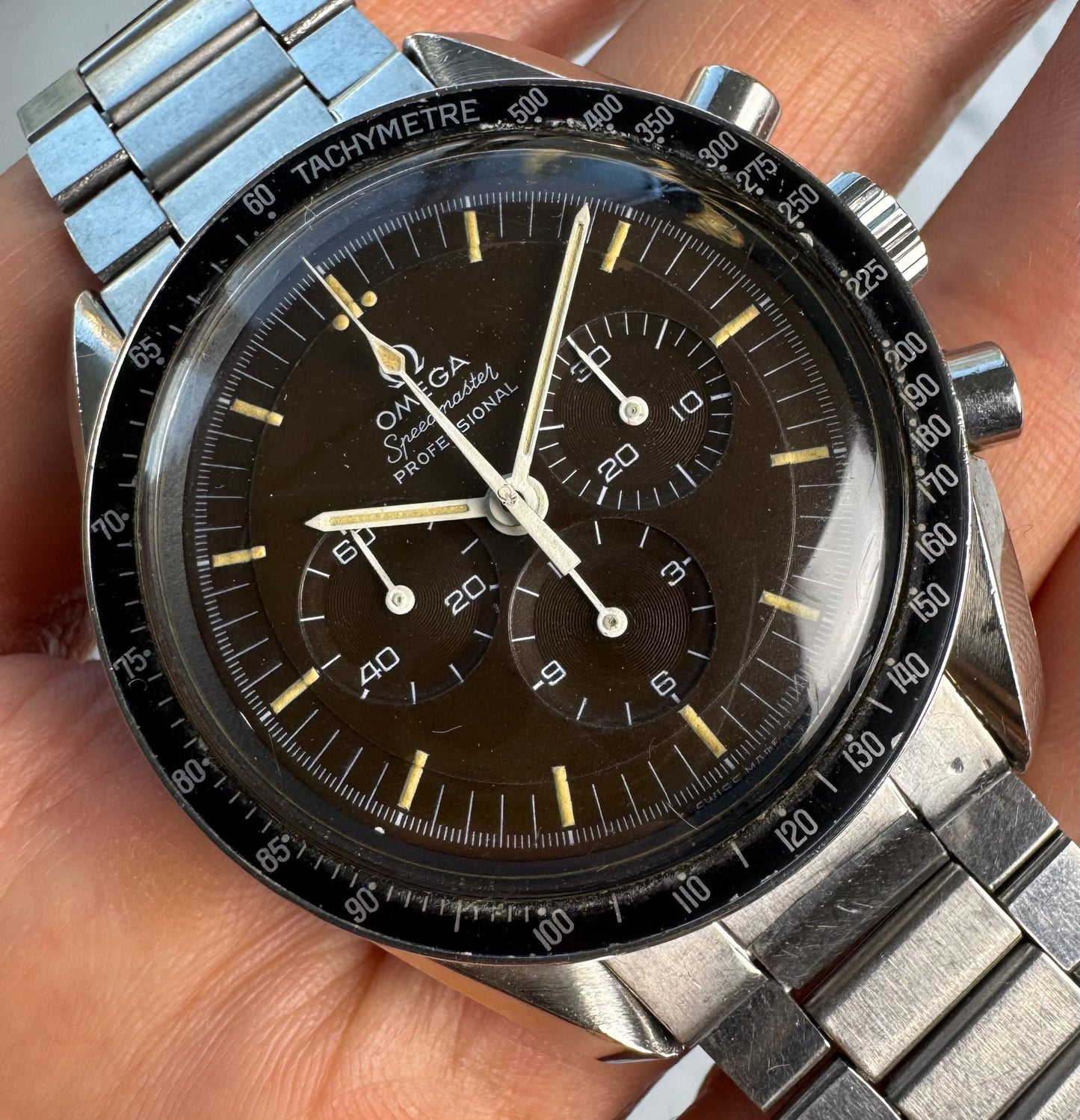 Omega Speedmaster Professional Moonwatch 145.022-69ST Caramel Tropical Dial Yellow Patina 1969 (Full-Set/Unpolished/Serviced)