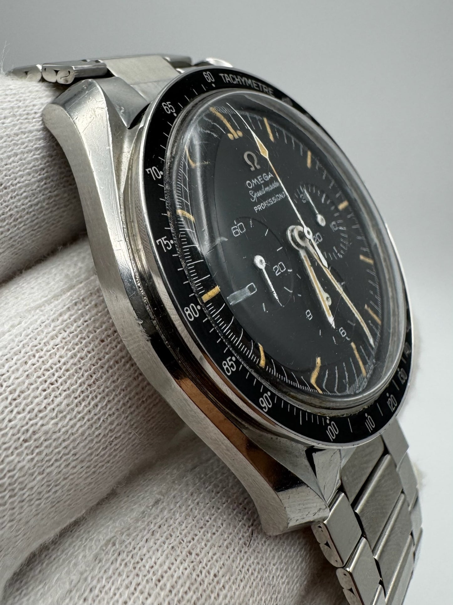 Omega Speedmaster Professional Moonwatch 105.012 Pumpkin Patina Step Dial Cal. 321 1965 (Unpolished)
