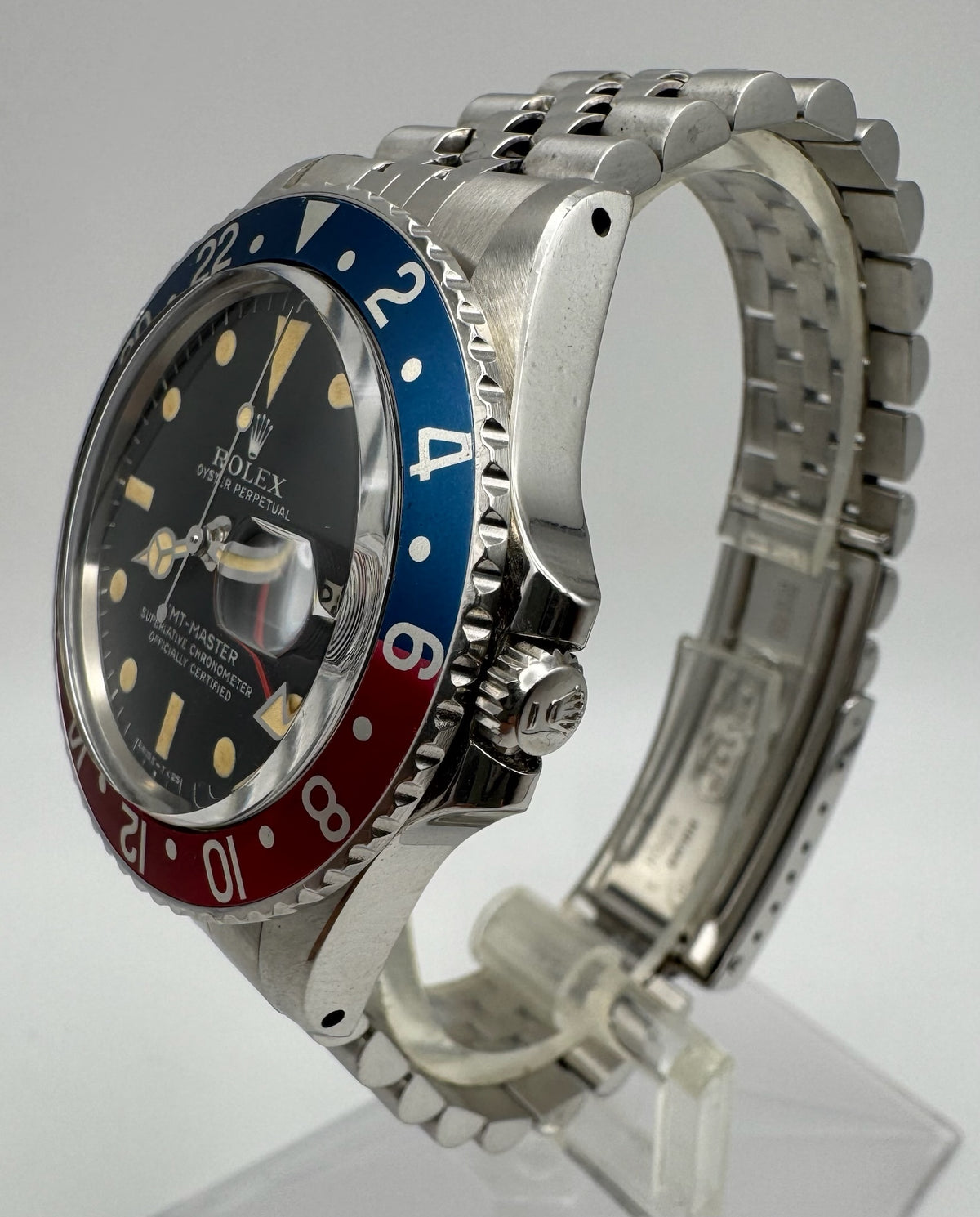 Rolex GMT-Master 1675 MK4 Pepsi Yellow Patina 1978 (Full-Set/Unpolished/Serviced)