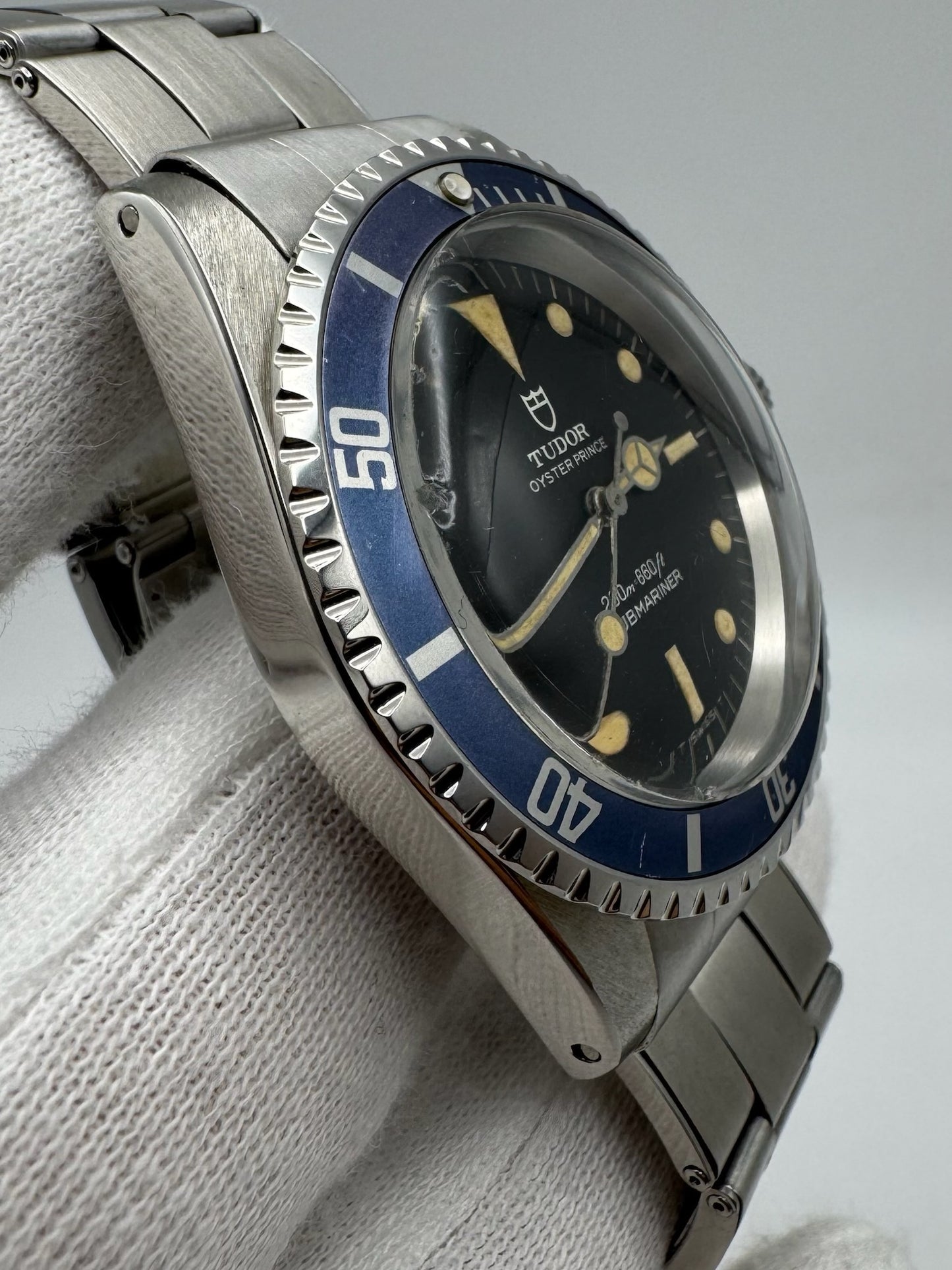 Tudor Submariner 7016/0 Yellow Patina Blue Insert 1968 (Serviced)