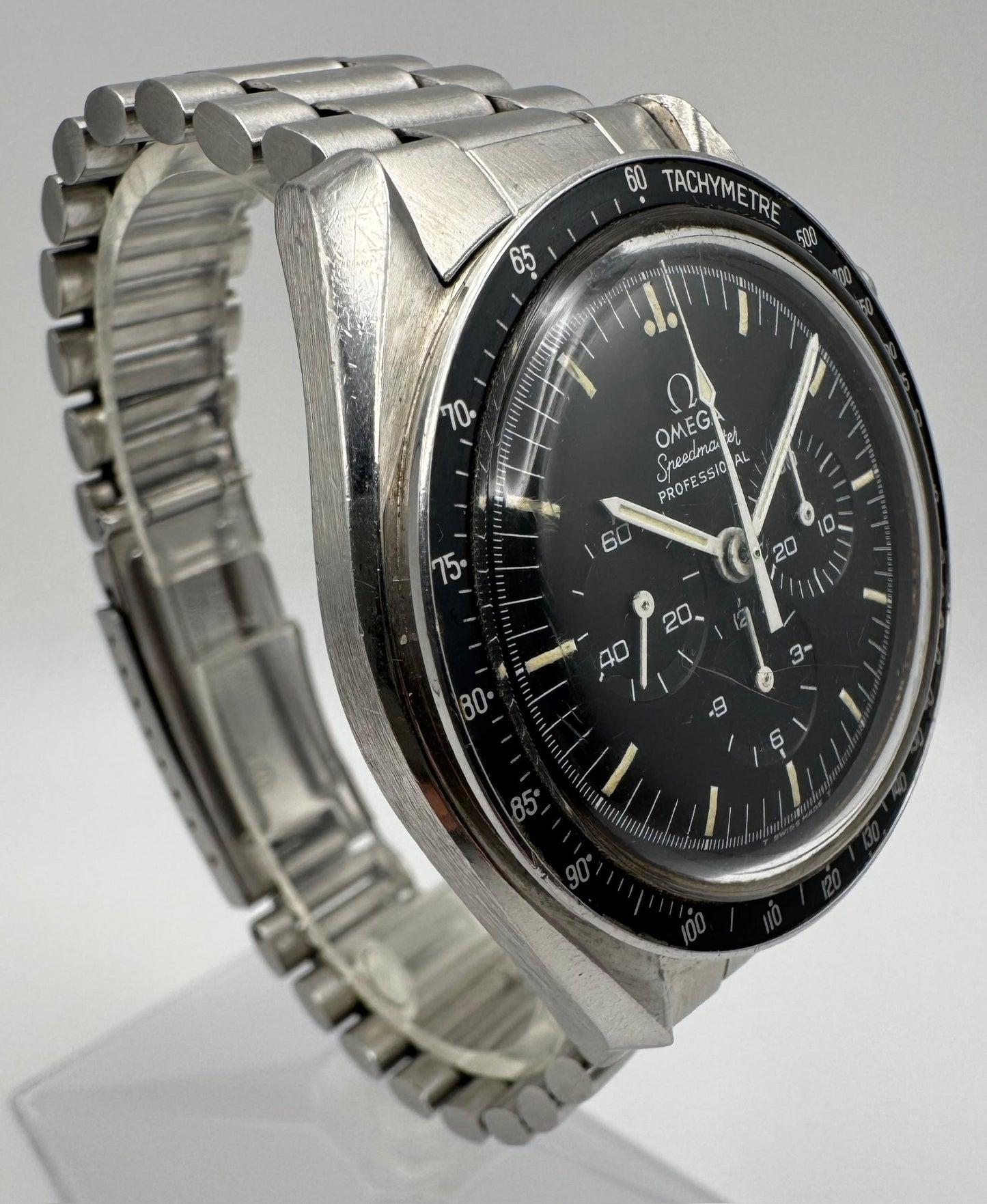 Omega Speedmaster Professional Moonwatch Yellow Patina 1974 (Unpolished)