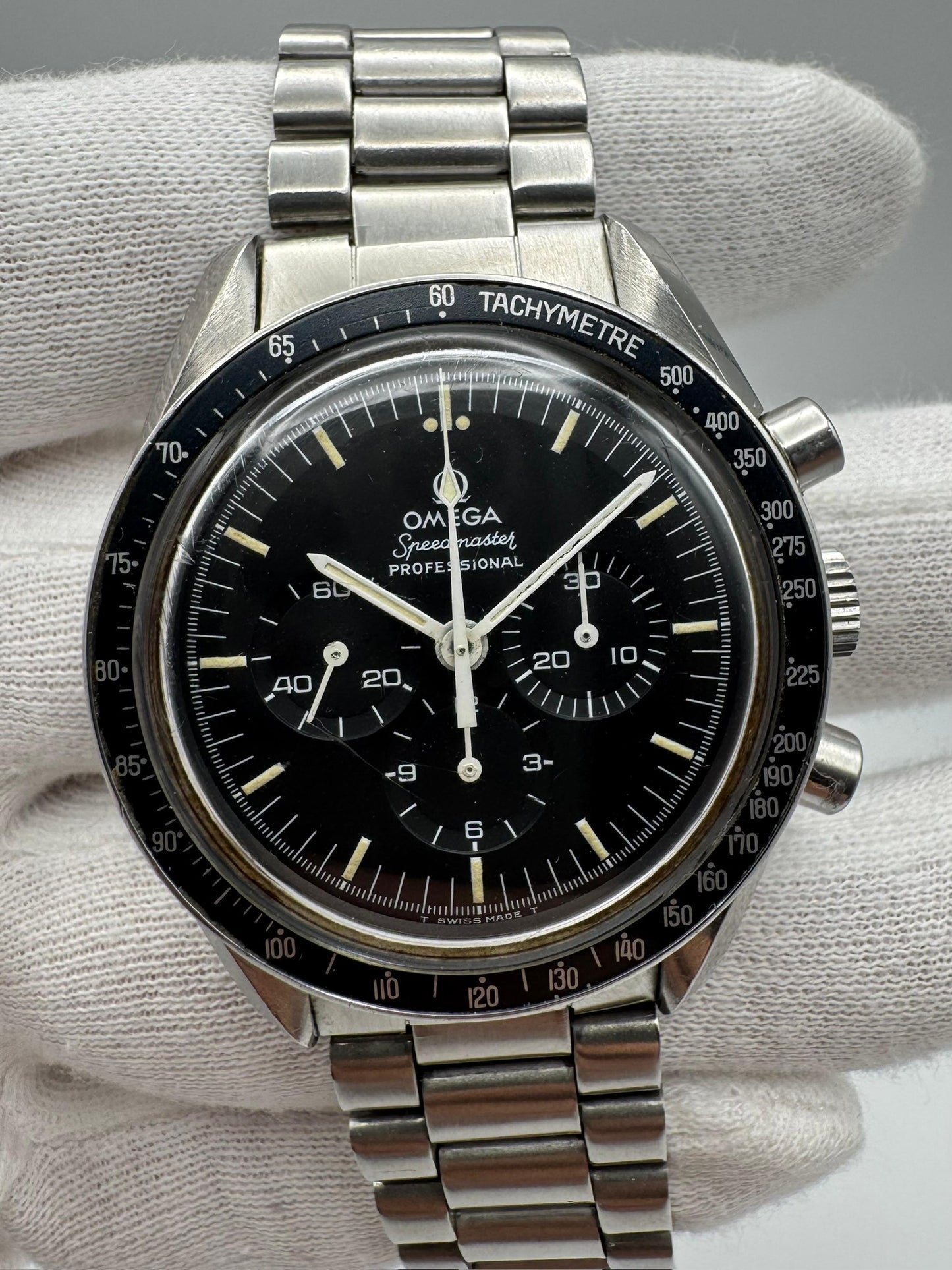 Omega Speedmaster Professional Moonwatch Yellow Patina 1974 (Unpolished)