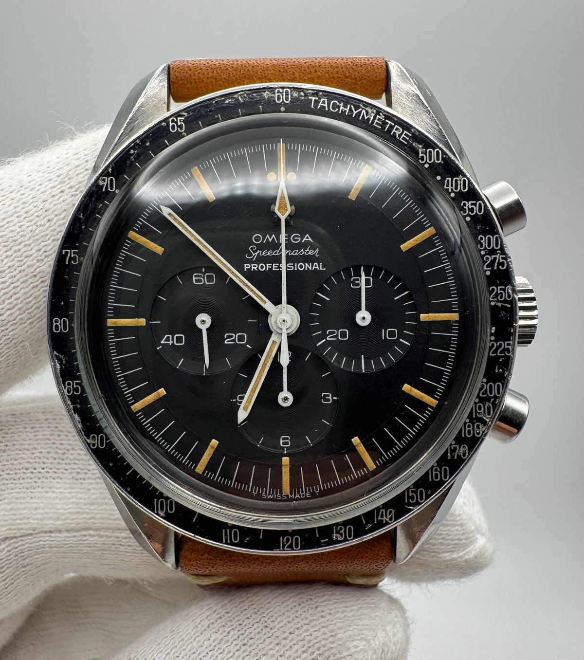 Omega Speedmaster Professional Moonwatch 105.012-65 Cal. 321 DON Bezel Pumpkin Patina 1965 (Unpolished/Serviced)
