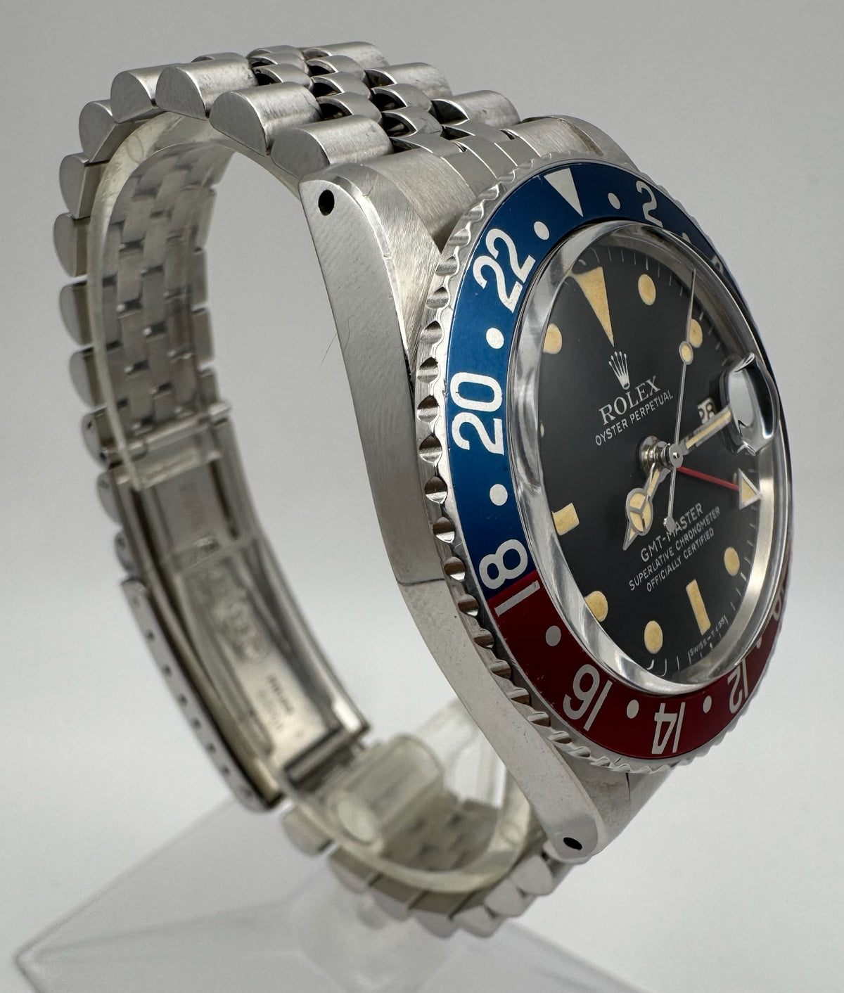Rolex GMT-Master 1675 MK4 Pepsi Yellow Patina 1978 (Full-Set/Unpolished/Serviced)
