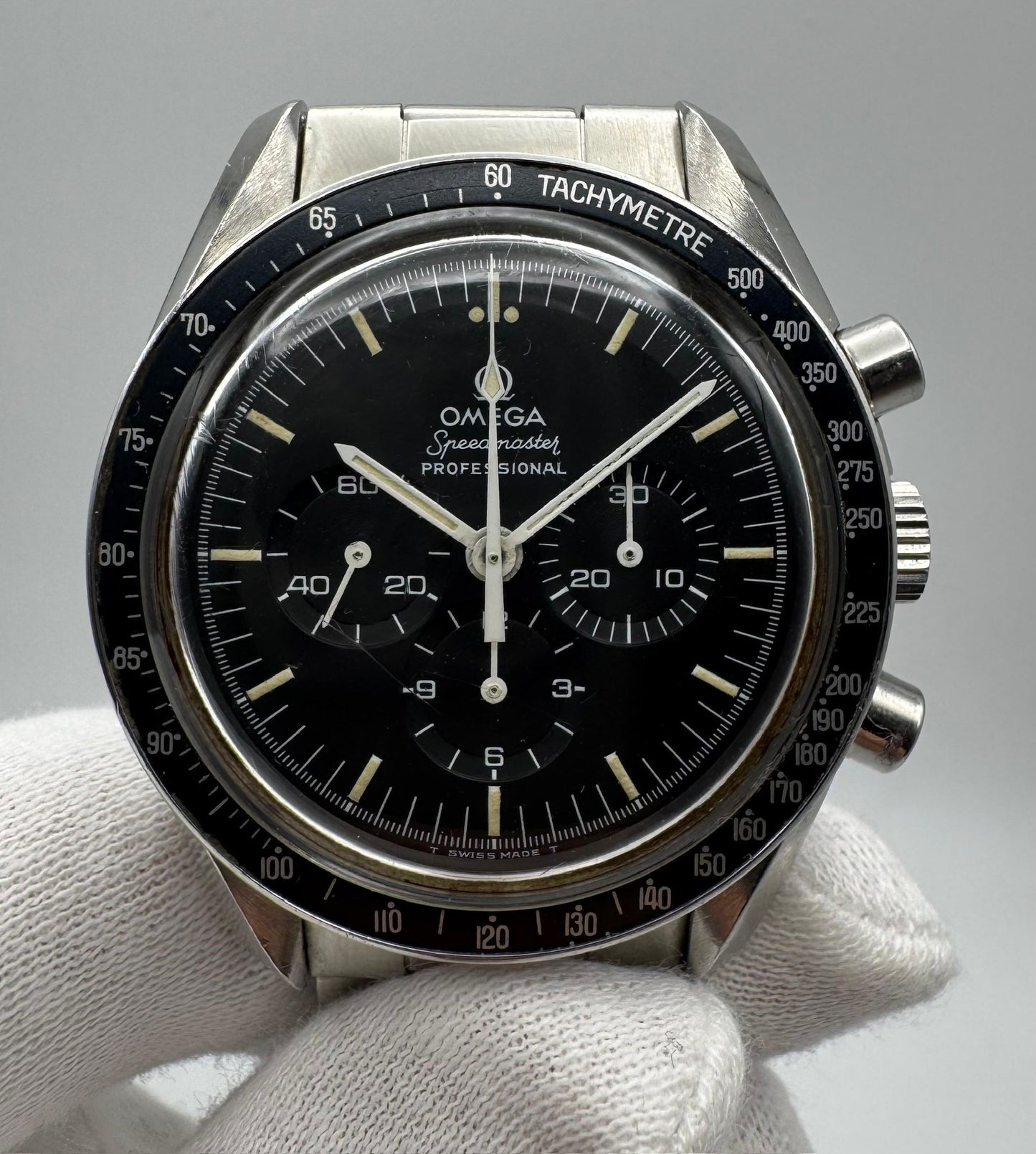 Omega Speedmaster Professional Moonwatch Yellow Patina 1974 (Unpolished)