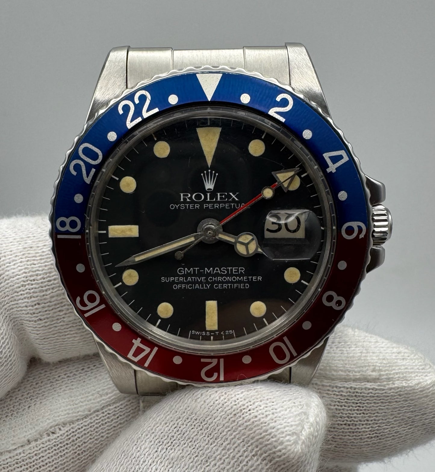 Rolex GMT-Master 1675 MK6 Yellow Patina Pepsi Oyster Bracelet 1978 (Serviced)
