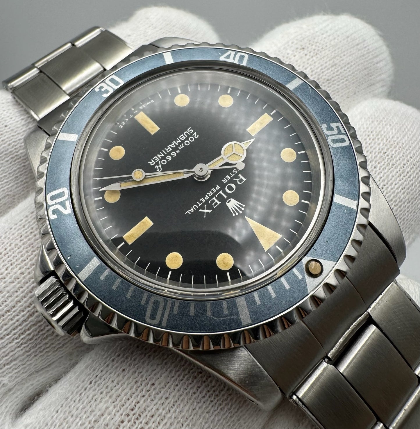 Rolex Submariner (No Date) 5513 "Meters First" Zinc Sulfide Yellow Patina Faded Blue Insert 1967 (Serviced)