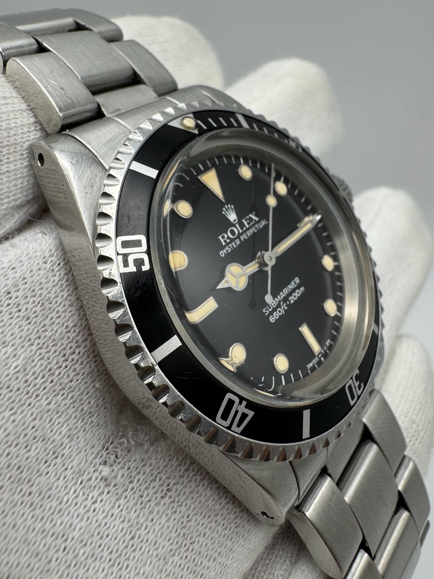Rolex Submariner 5513 Glossy Dial Yellow Patina 1984 (Unpolished)