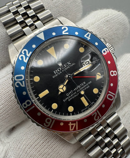 Rolex GMT-Master 1675 MK4 Pepsi Yellow Patina 1978 (Full-Set/Unpolished/Serviced)