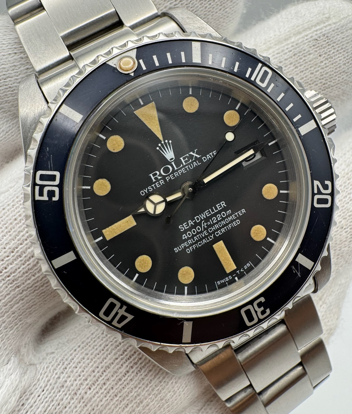Rolex Sea-Dweller 16660 Matte Tropical Dial Pumpkin Patina 1983 (Full-Set/Serviced)