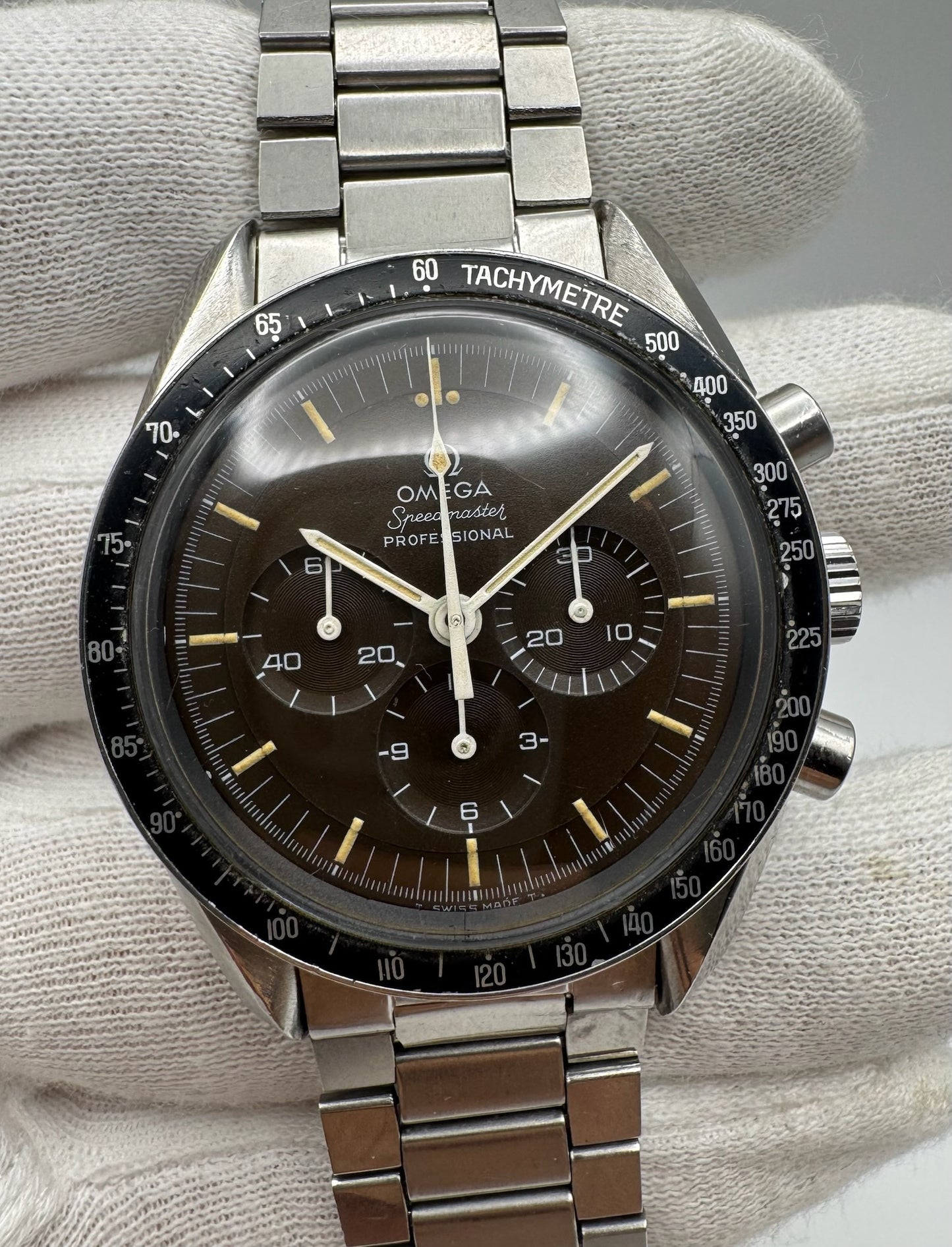Omega Speedmaster Professional Moonwatch 145.022-69ST Caramel Tropical Dial Yellow Patina 1969 (Full-Set/Unpolished/Serviced)