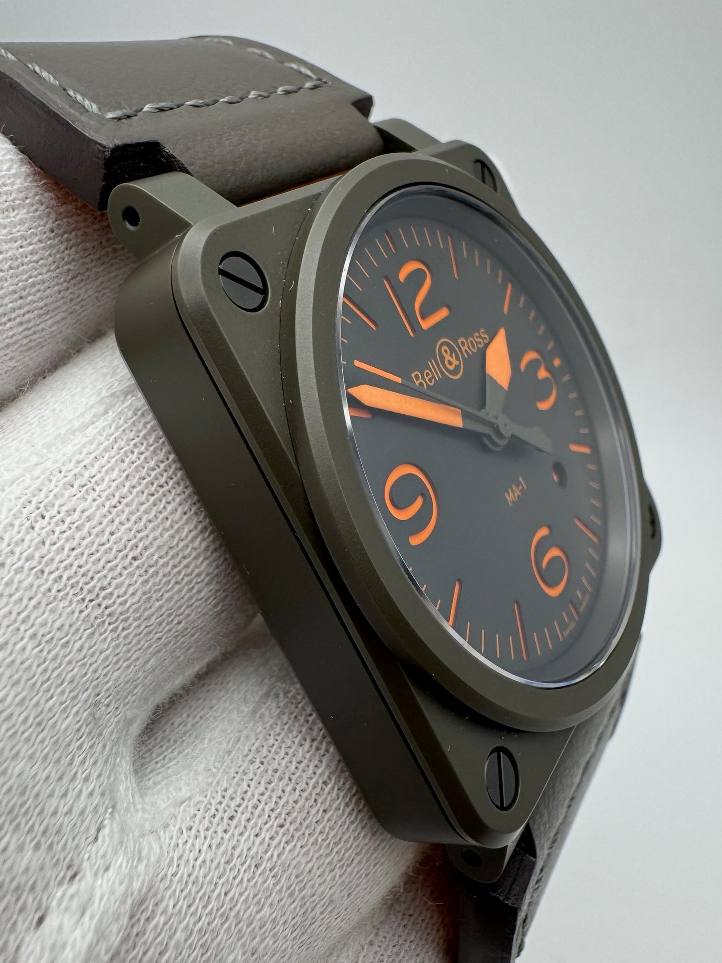 Bell & Ross BR 03-92 Ceramic Military Type Green Dial Limited Edition 999 pcs (Full-Set/Mint)