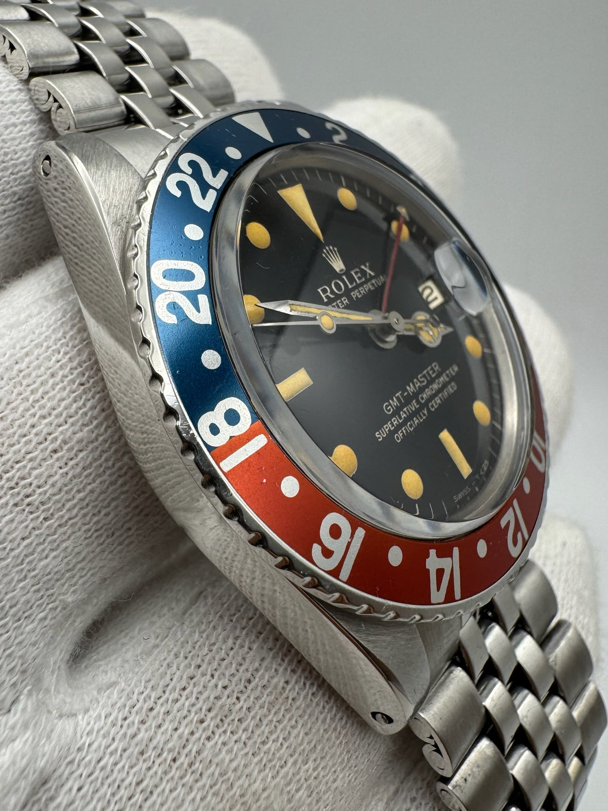 Rolex GMT-Master 1675 Glossy Gilt Mega Font Pepsi Insert Heavy Zinc Sulfide Patina 1964 (Serviced)