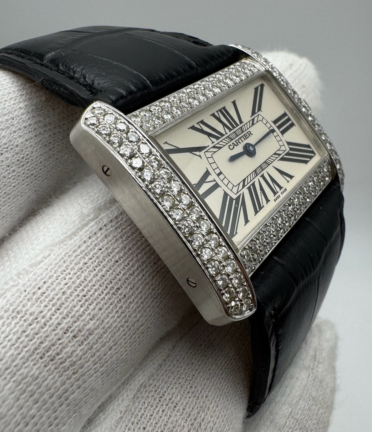 Cartier Tank Divan W6300655 Large Model 30x38mm Steel Diamond Set 2006 (Full-Set/Unpolished)