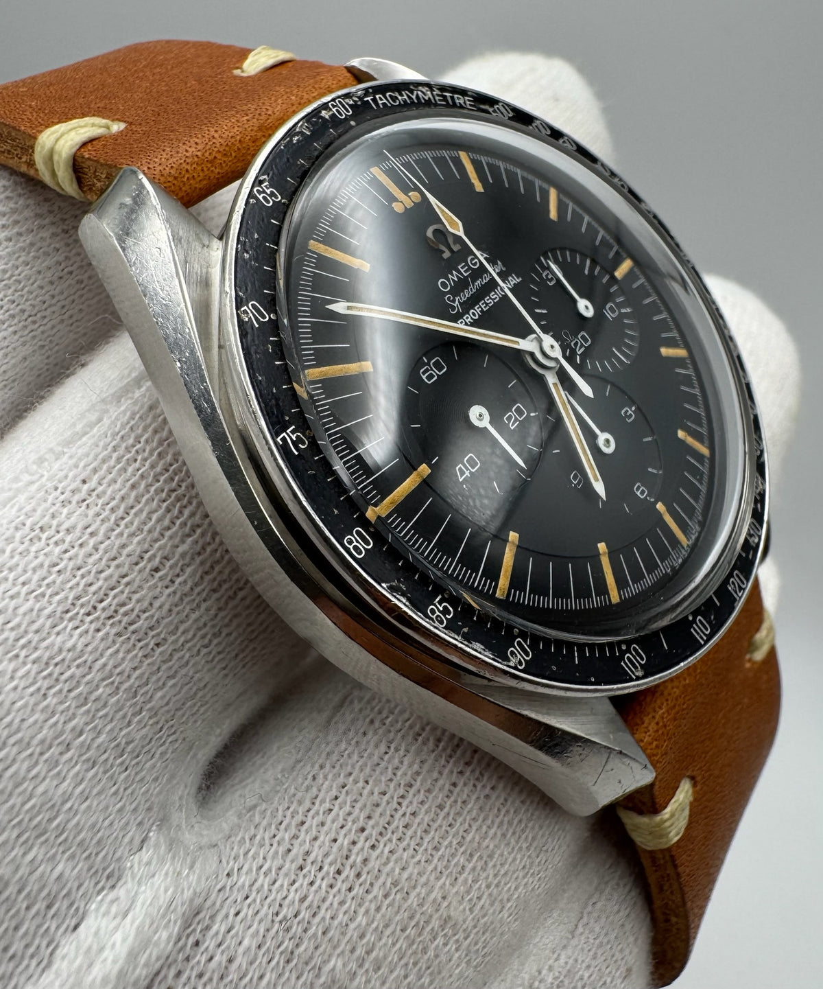 Omega Speedmaster Professional Moonwatch 105.012-65 Cal. 321 DON Bezel Pumpkin Patina 1965 (Unpolished/Serviced)