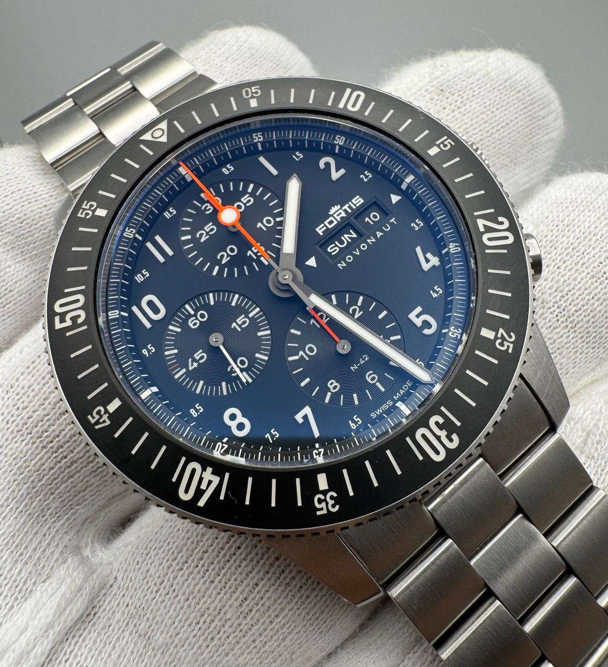 Fortis Novonaut N-42 F2040008 Black Dial 2025 (Full-Set)