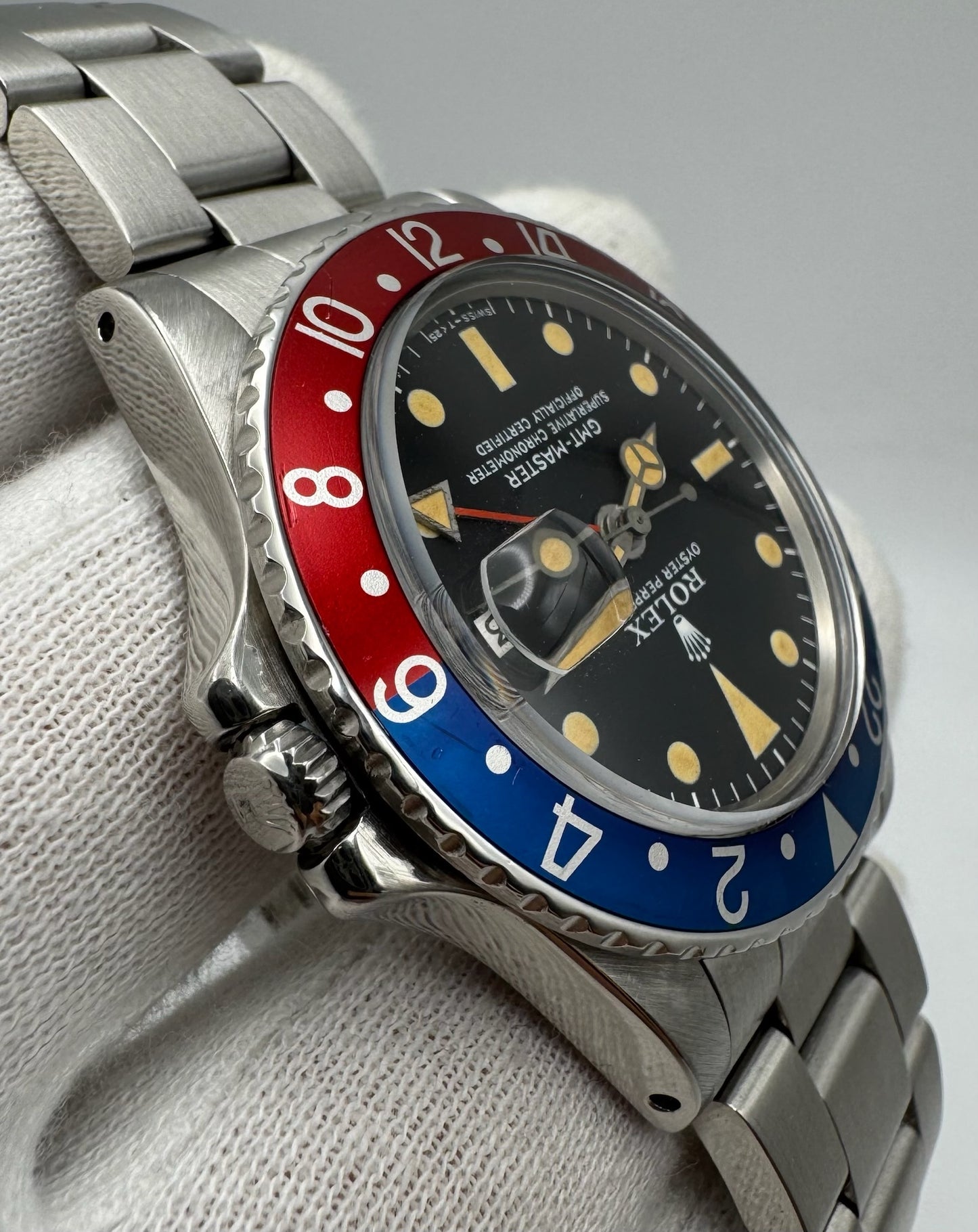 Rolex GMT-Master 1675 MK4 Pepsi Red Back Heavy Patina 1976 (Full-Set)