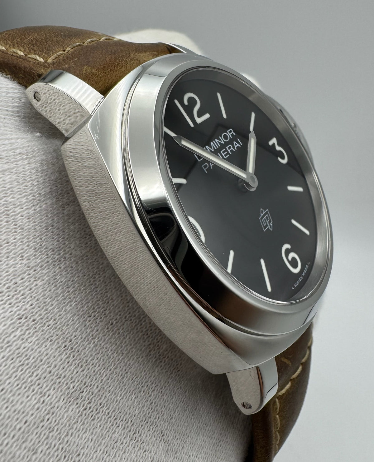Panerai Luminor Base Logo PAM 01086 Black Dial 2026 (Full-Set/Unpolished)