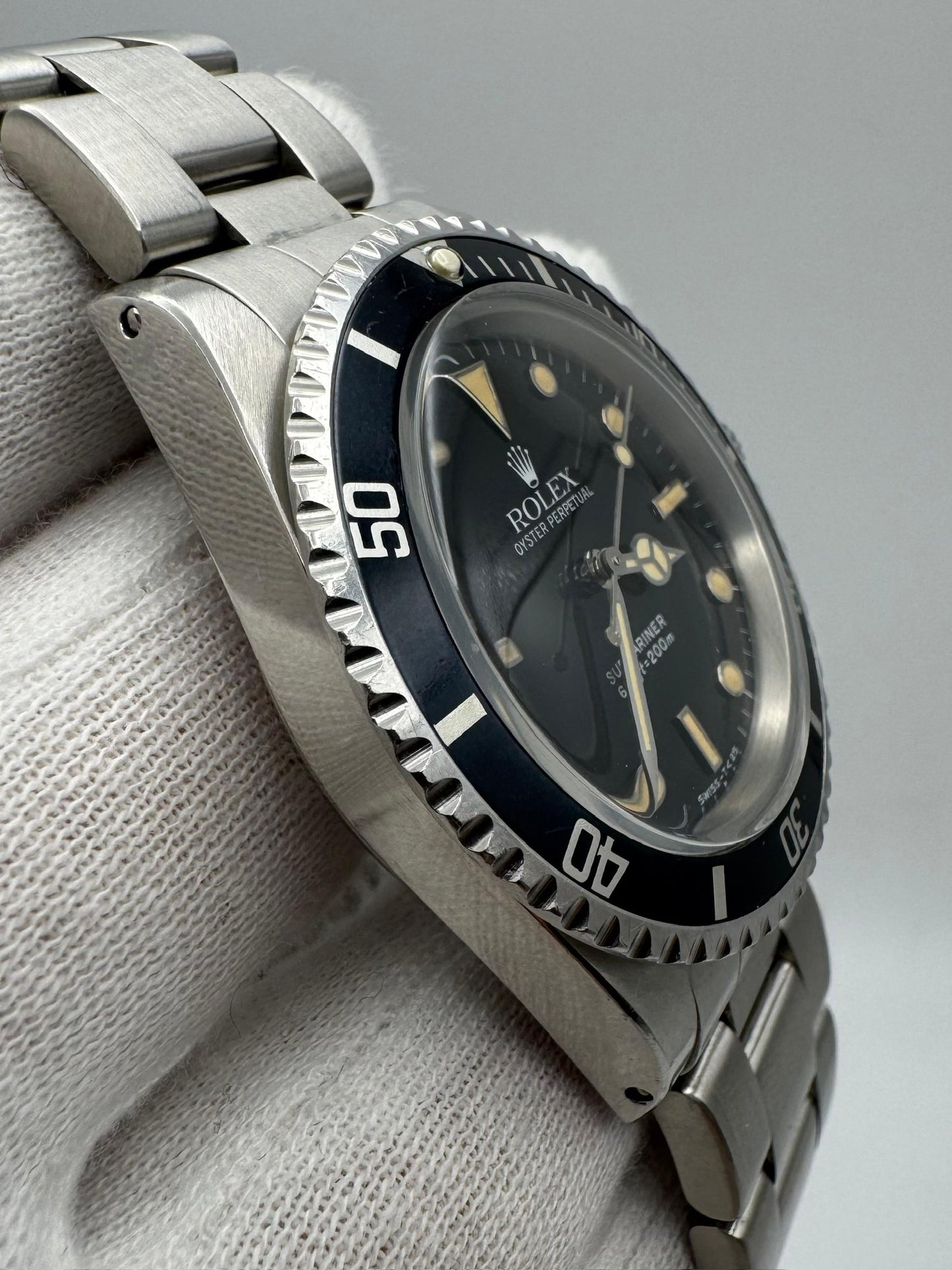 Rolex Submariner 5513 Glossy Dial Yellow Patina Blue Insert 1986 (Full-Set/Serviced)