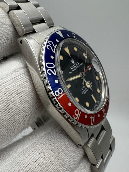 Rolex GMT-Master 16750 Pepsi Bezel Yellow Patina 1986 (Full-Set/Serviced)