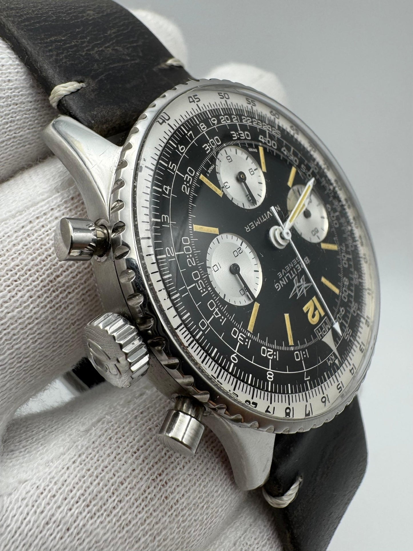 Breitling Navitimer 806 Vintage Steel Yellow Patina 1970 (Serviced)