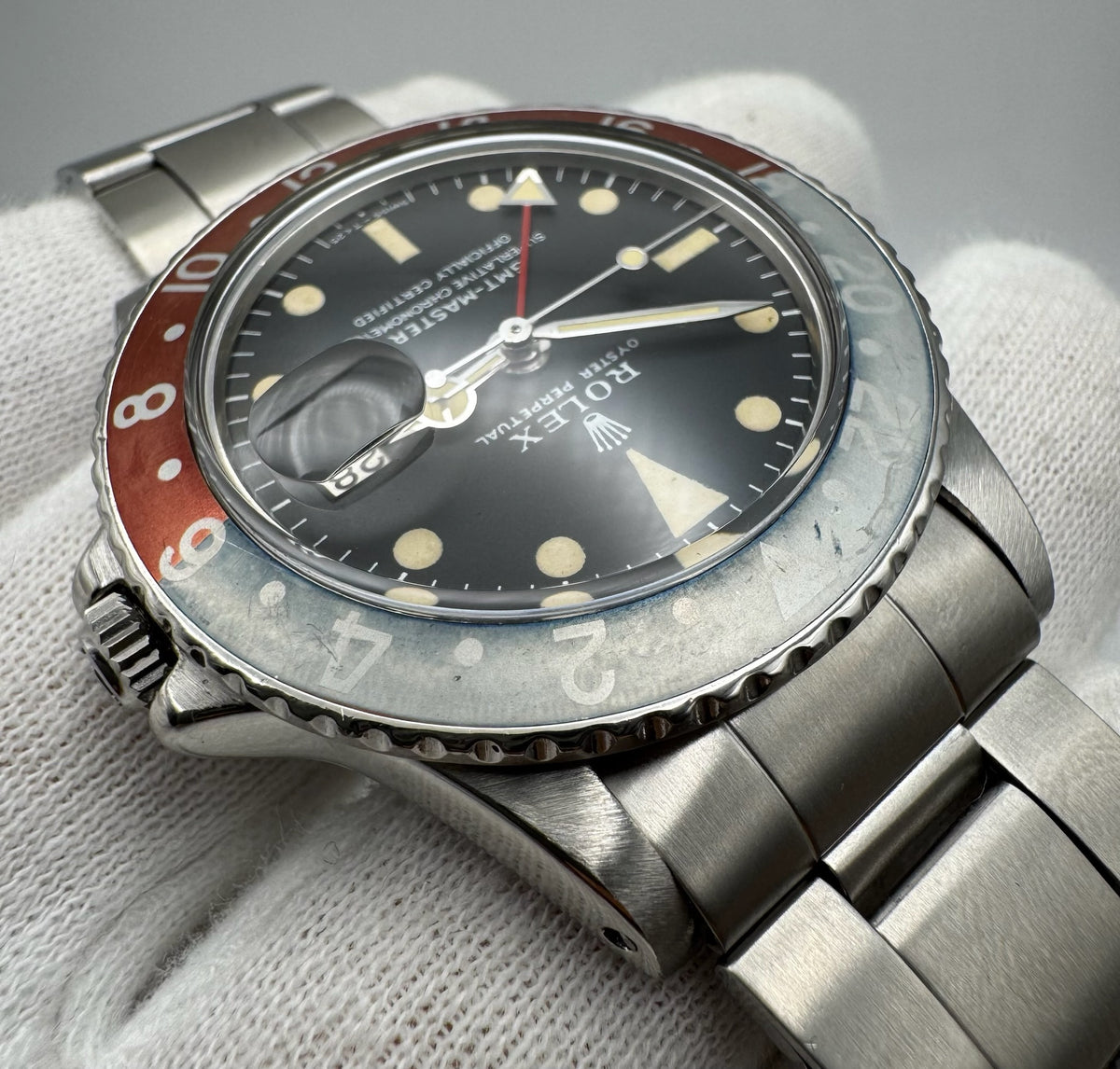 Rolex GMT-Master 1675 MK1 Long E Yellow Patina Faded Red Back Pepsi Insert 1970 (Full-Set/Serviced)