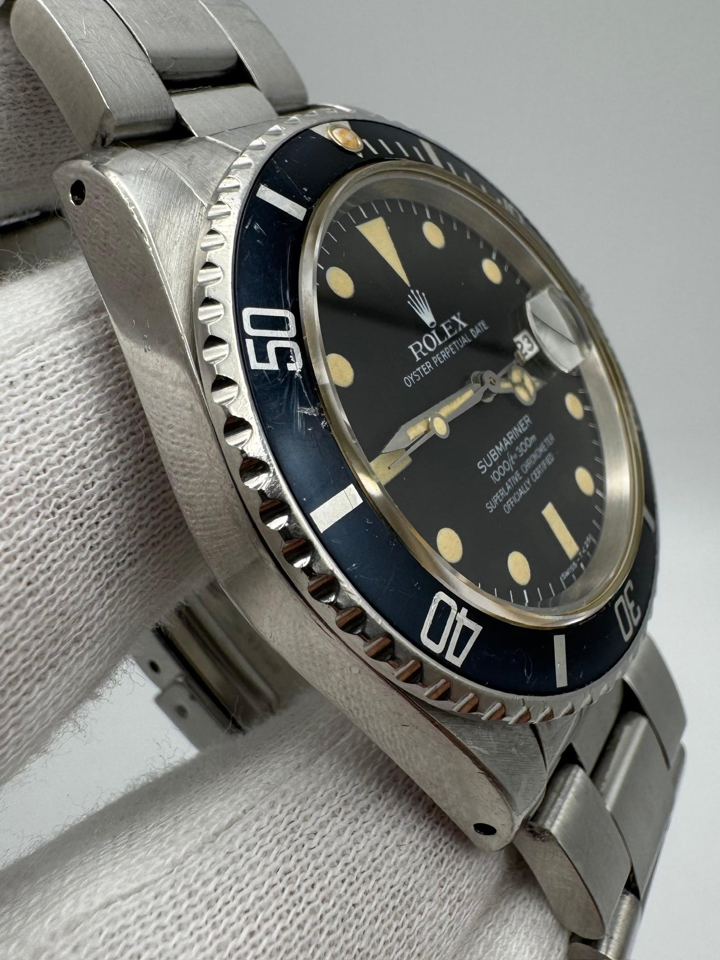 Rolex Submariner Date 16800 Matte Dial Heavy Patina 1982 (Full-Set/Unpolished/Serviced)